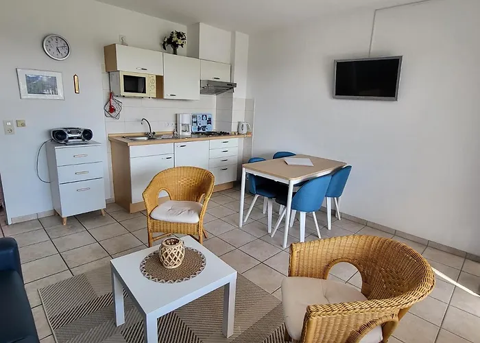 Deichstrasse 15 W A 13 شقة